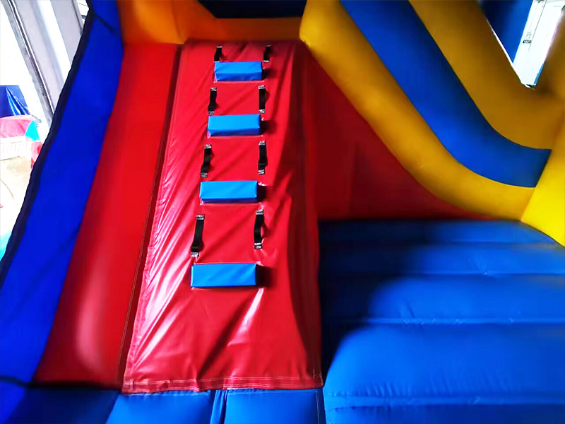indoor blow up bounce house
