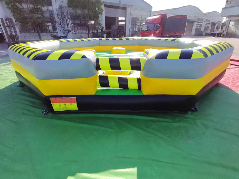 wipeout blow up course