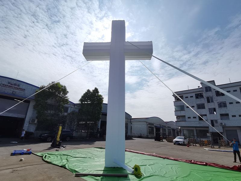 Long outdoor inflatable cross Long outdoor inflatable cross