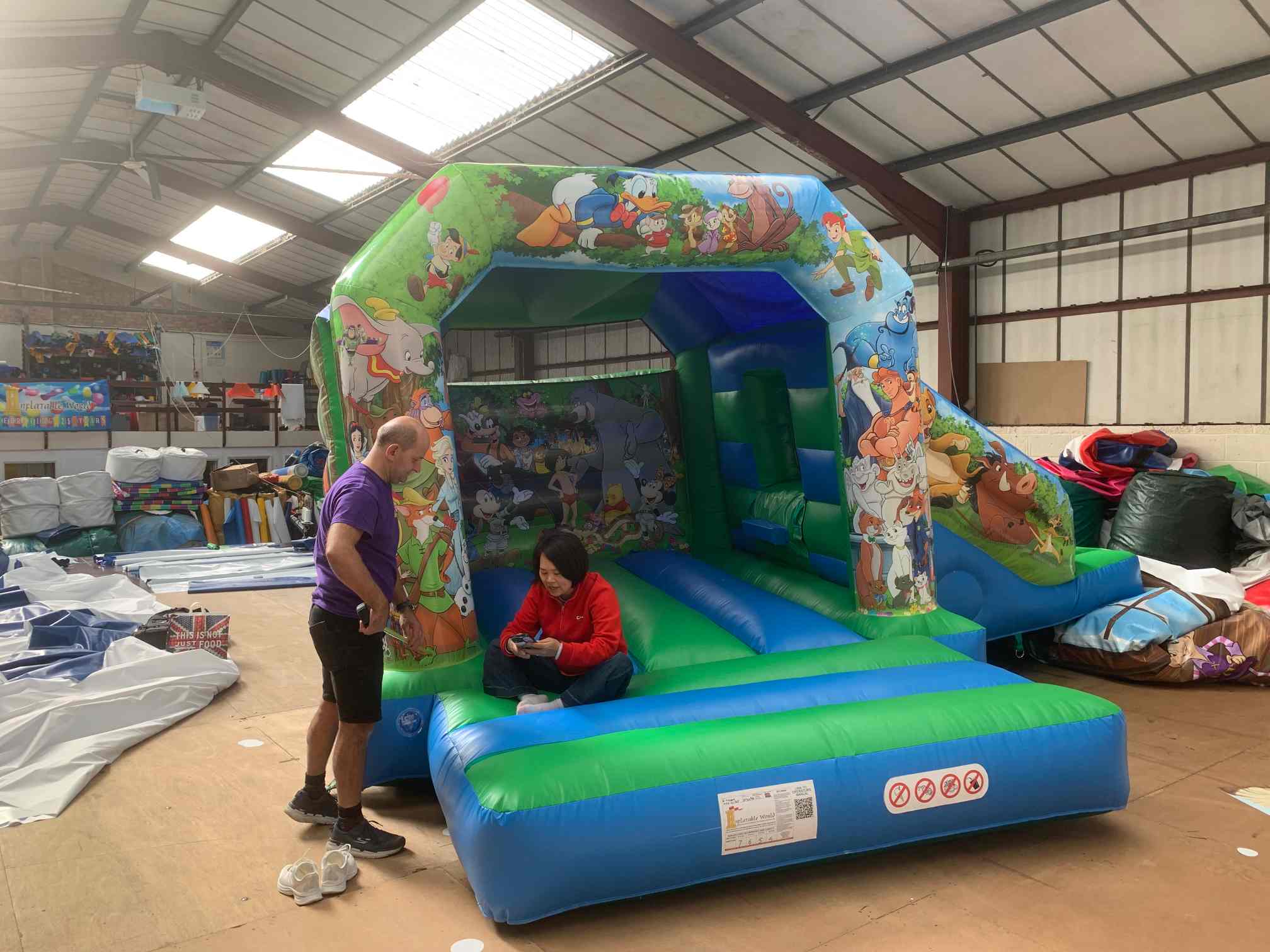 Inflatable jumping castle Inflatable jumping castle